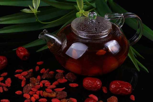 把这两种补品一同泡茶,养生效果更好!
