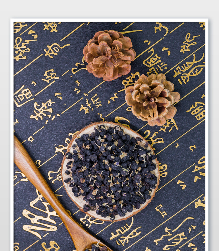 黑枸杞 从竖版产品到横版滋补药材的全面解析